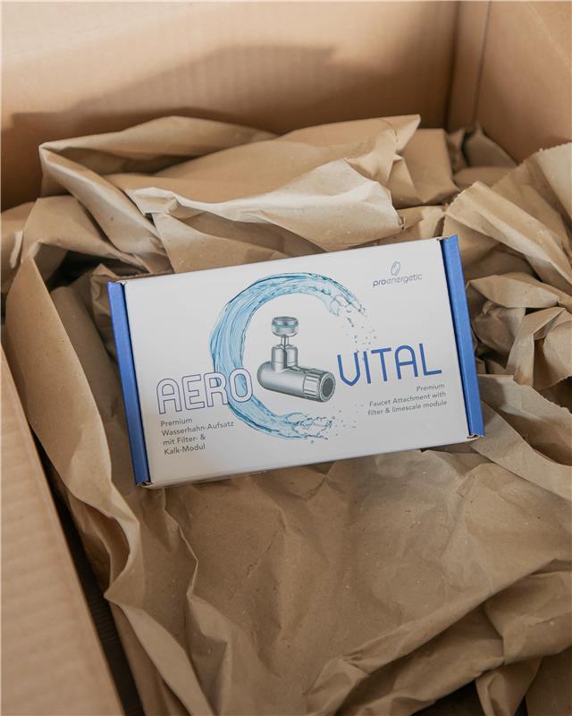 AERO VITAL Premium Wasserhahn Aufsatz Verpackung in Versandkarton mit braunem Packpapier